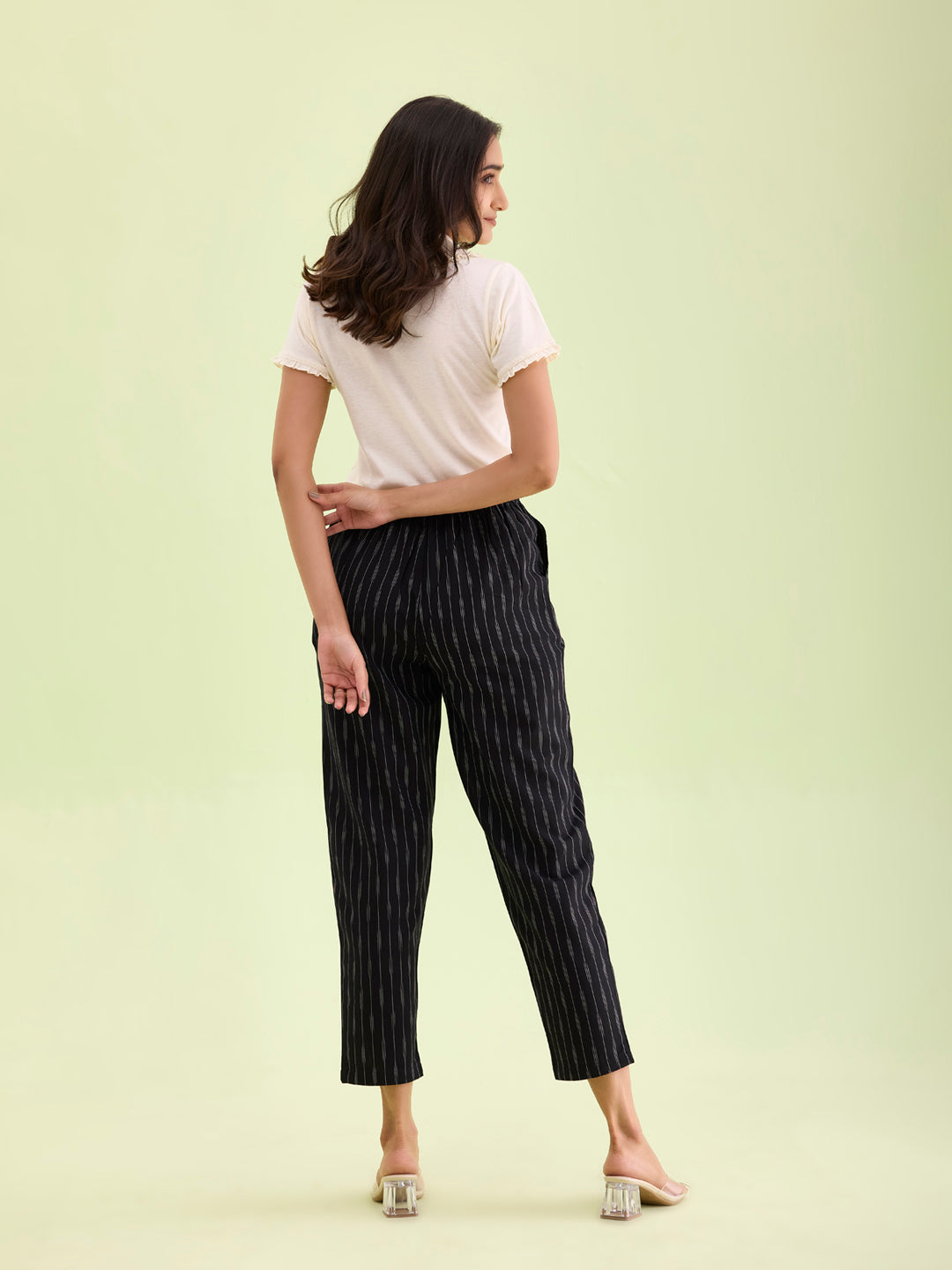Women Solid Black Mid Rise Linen Ikat Pencil Pants