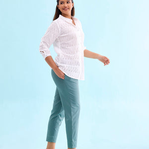 Women Solid Leaf Green Cotton Pencil Pant