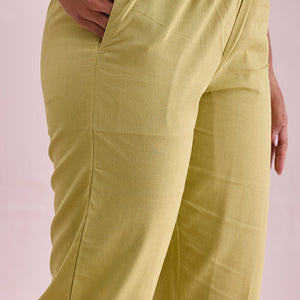 Women Solid Light Pista Cotton Pencil Pant