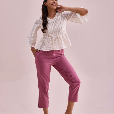 Women Solid Light Wine Mid Rise Cropped Pencil Pant