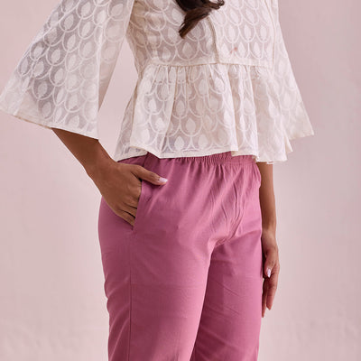 Women Solid Light Wine Mid Rise Cropped Pencil Pant