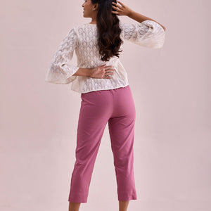 Women Solid Light Wine Mid Rise Cropped Pencil Pant