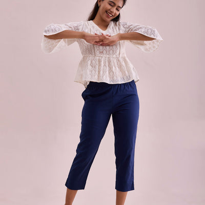 Women Solid Navy Mid Rise Cropped Pencil Pant