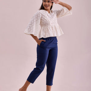 Women Solid Navy Mid Rise Cropped Pencil Pant
