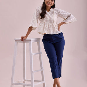 Women Solid Navy Mid Rise Cropped Pencil Pant