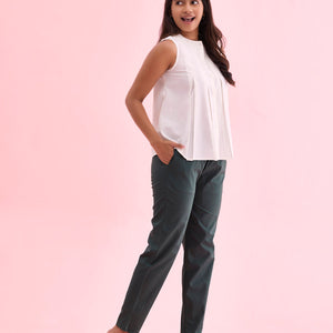 Women Solid Dark Green Comfort Fit Cotton Pants