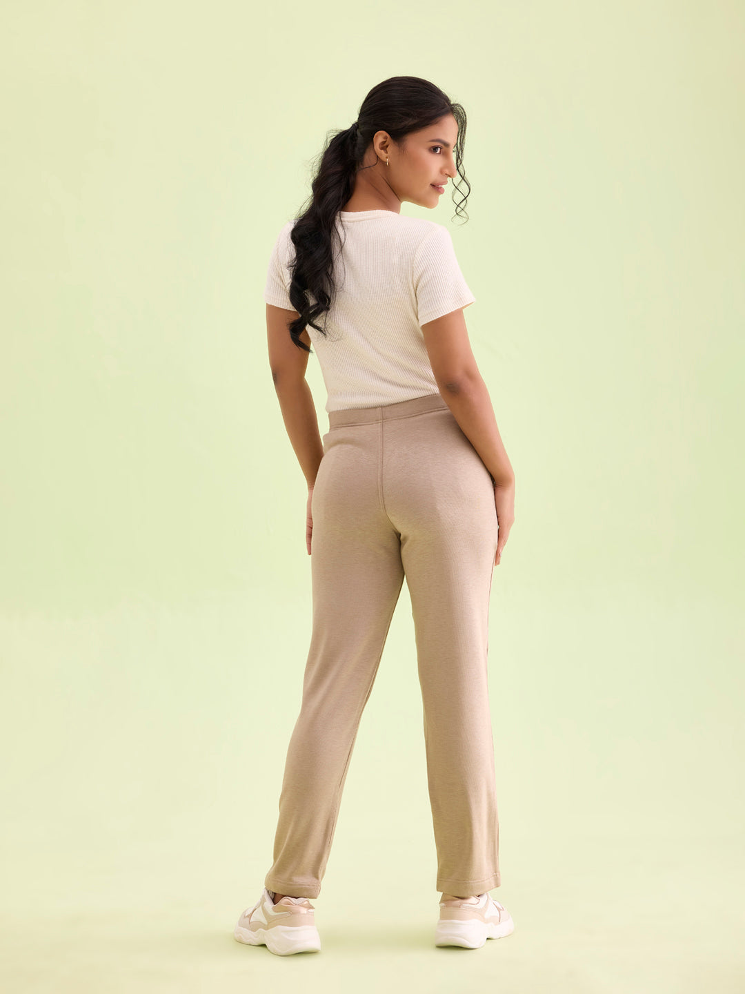 Women Solid Beige Mid Rise Ultra Warm Kurti Pant