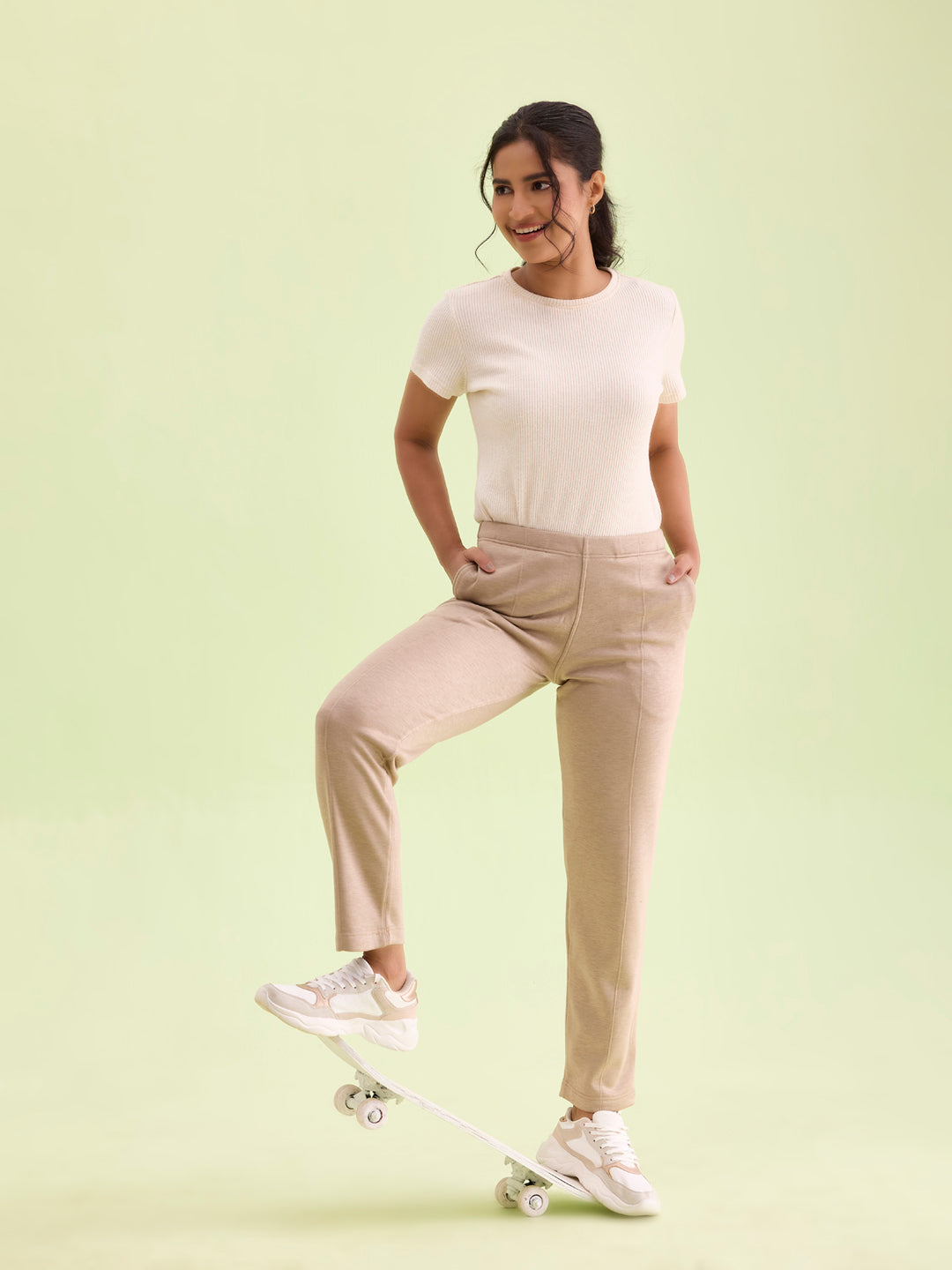 Women Solid Beige Mid Rise Ultra Warm Kurti Pant