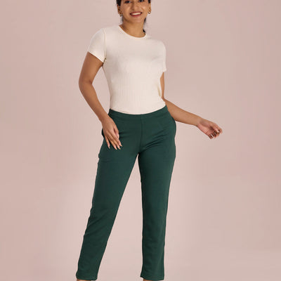 Women Solid Bottle Green Mid Rise Ultra Warm Kurti Pant