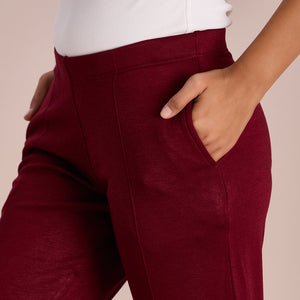 Women Solid Maroon Mid Rise Ultra Warm Kurti Pant