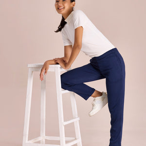 Women Solid Navy Mid Rise Ultra Warm Kurti Pant