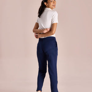Women Solid Navy Mid Rise Ultra Warm Kurti Pant