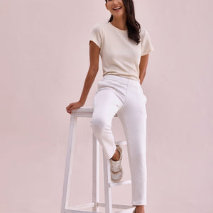 Women Solid White Mid Rise Ultra Warm Kurti Pant