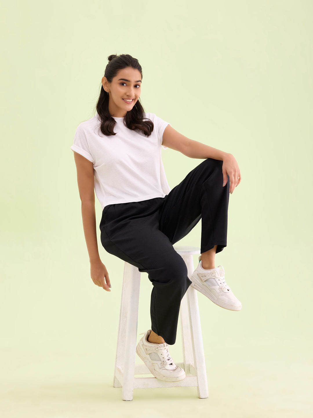 Women Solid Black Mid Rise Warm Casual Pants