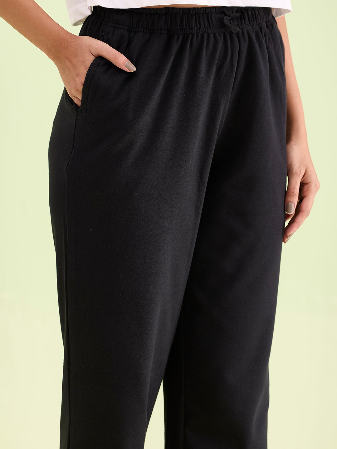 Women Solid Black Mid Rise Warm Casual Pants