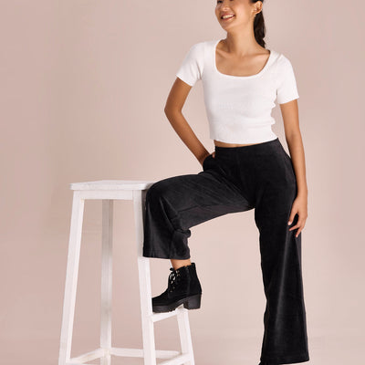 Women Solid Black Mid Rise Corduory Wide Pants