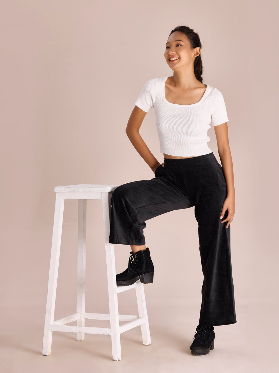 Women Solid Black Mid Rise Corduory Wide Pants