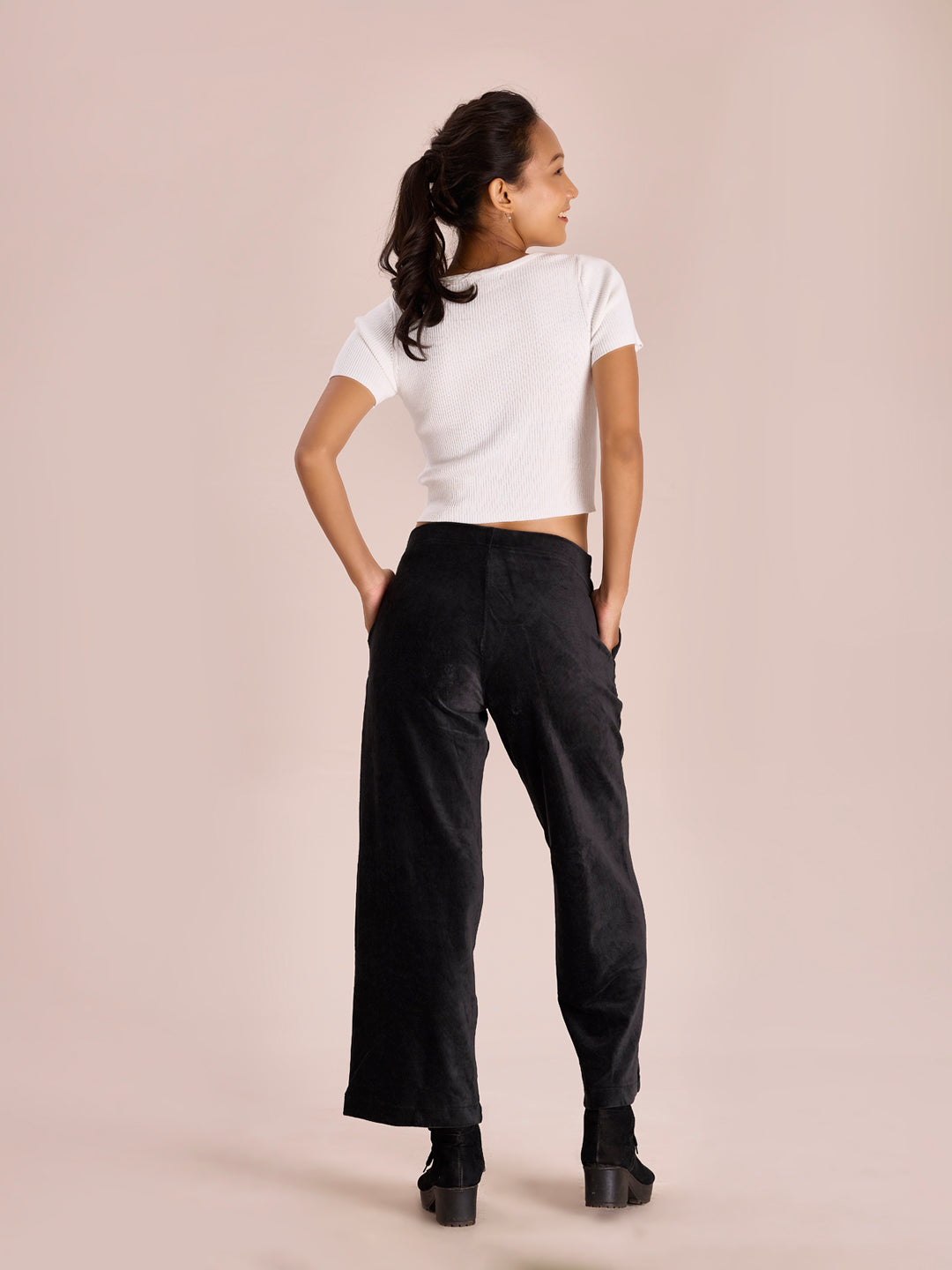 Women Solid Black Mid Rise Corduory Wide Pants