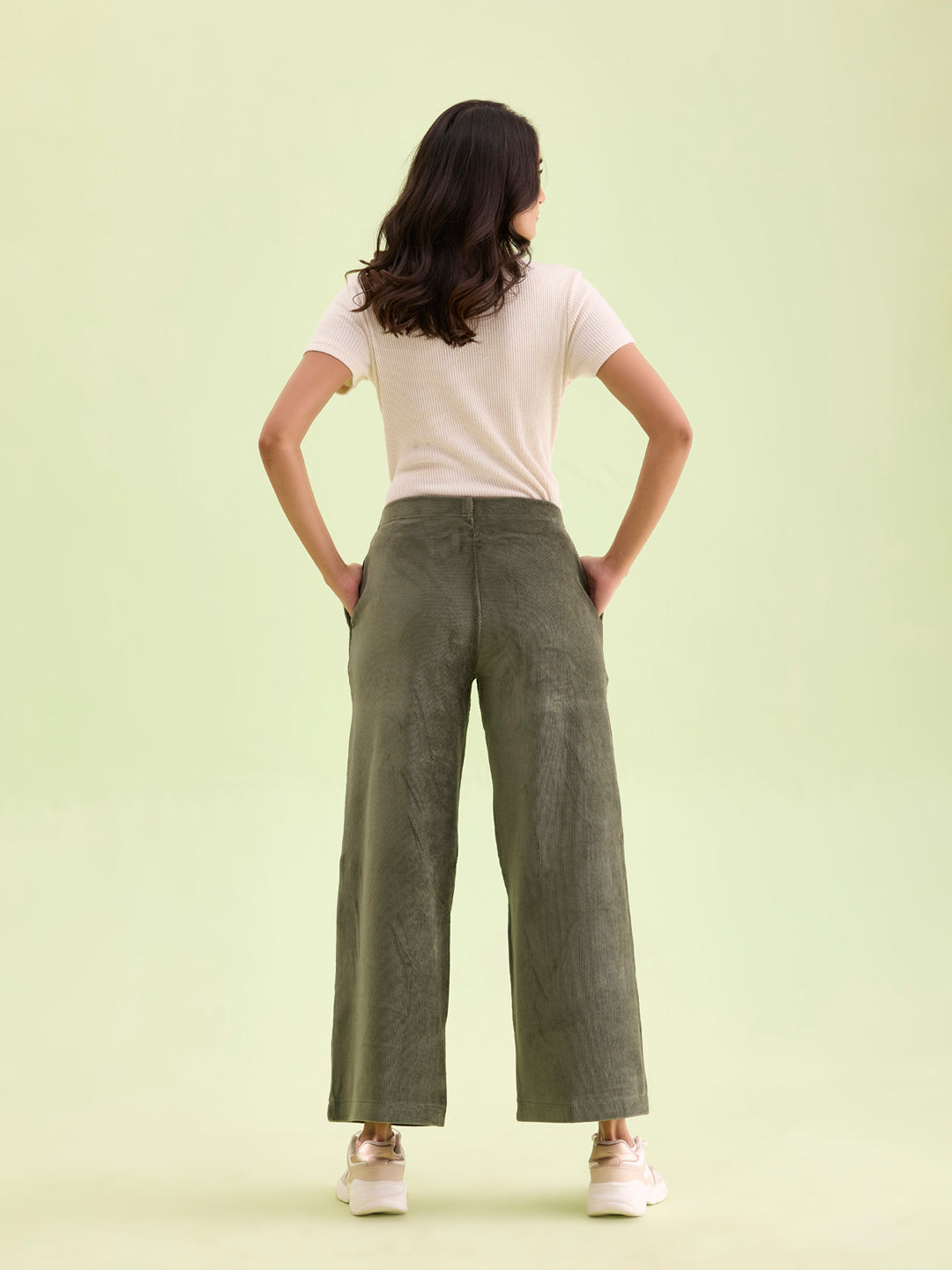 Women Solid Olive Green Mid Rise Corduory Wide Pants