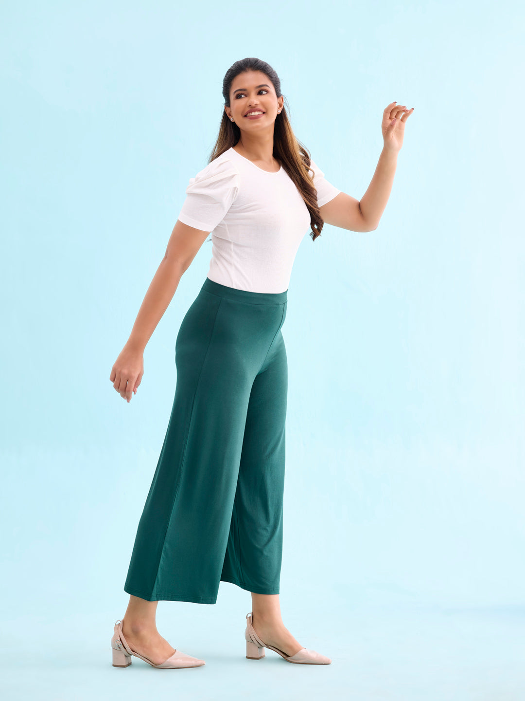 Women Solid Dark Green Knit Viscose Mid Rise Palazzos