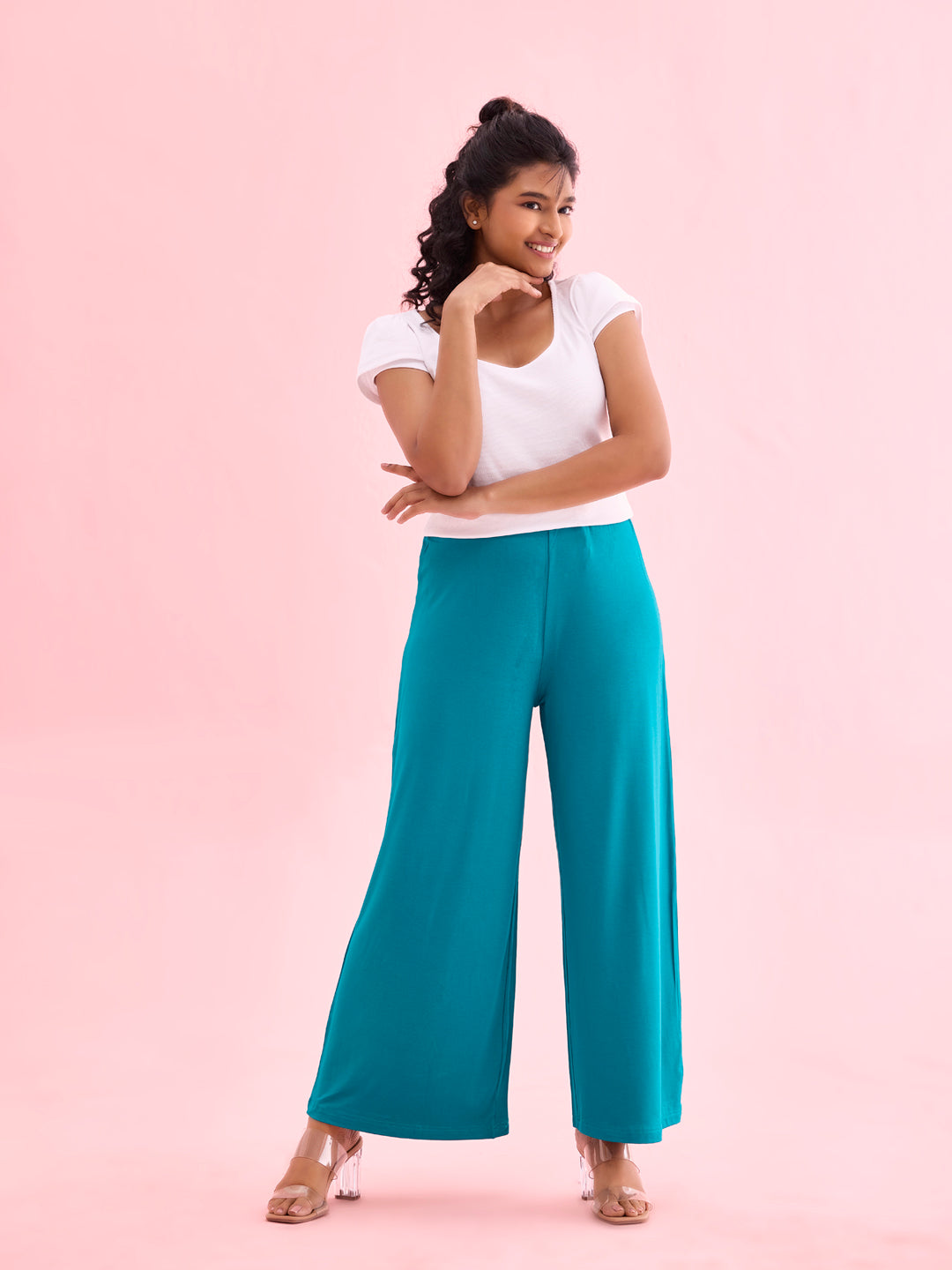 Women Solid Jade Green Viscose Mid Rise Knit Palazzos