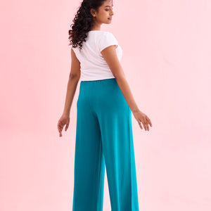Women Solid Jade Green Viscose Mid Rise Knit Palazzos