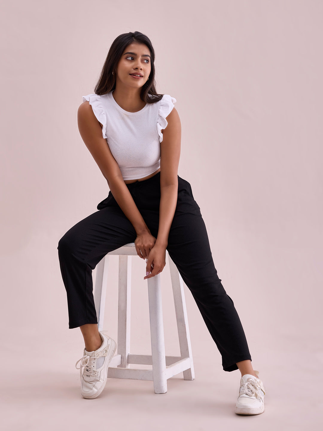 Women Solid Black Mid Rise Casual Rib Pants