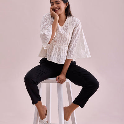 Women Solid Black Mid Rise Casual Pants