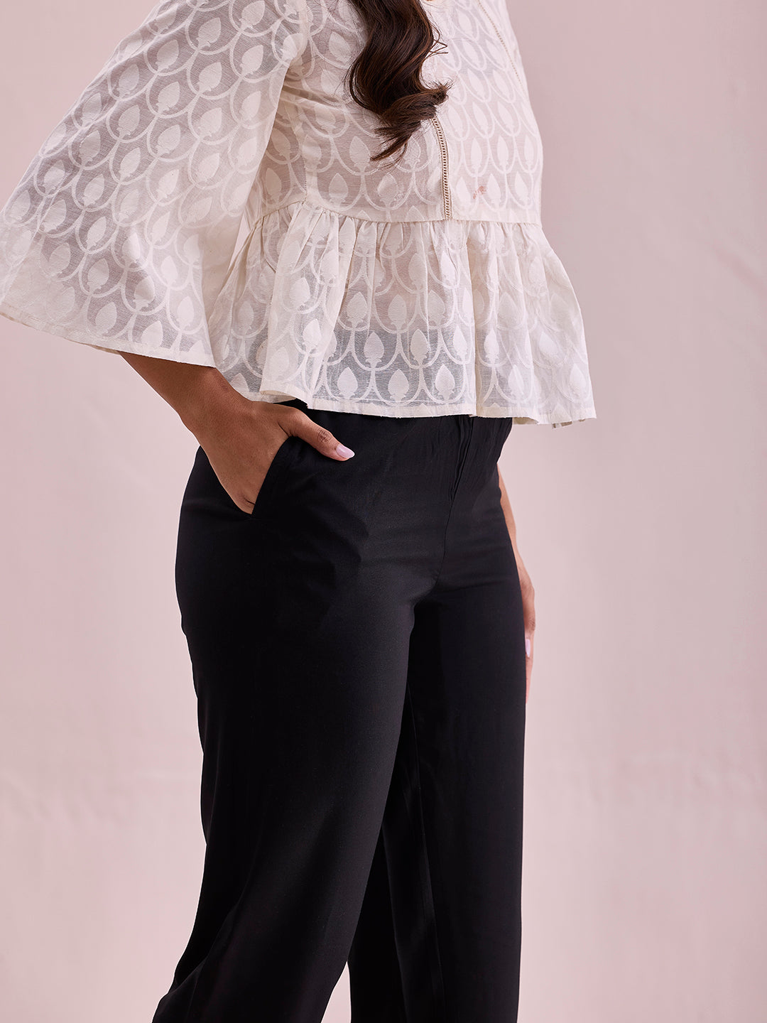 Women Solid Black Mid Rise Casual Pants