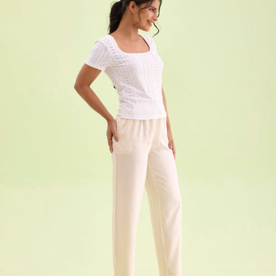 Women Solid Ecru Mid Rise Casual Pants