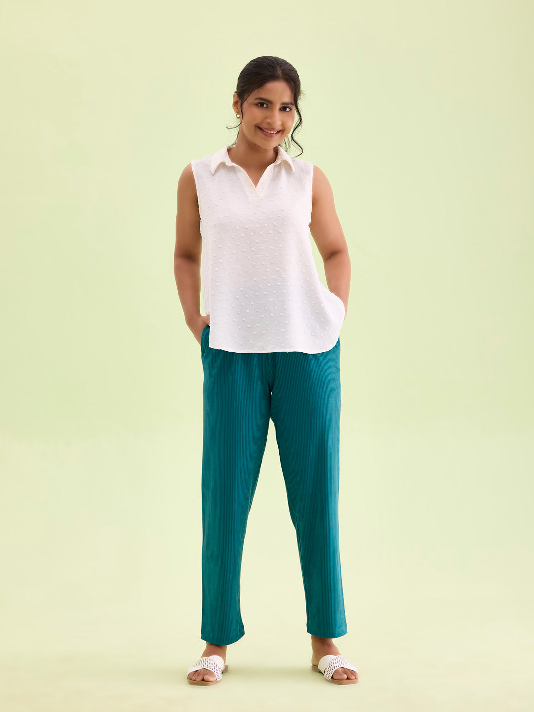 Women Solid Teal Mid Rise Casual Rib Pants