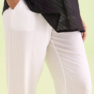 Women Solid White Mid Rise Casual Pants