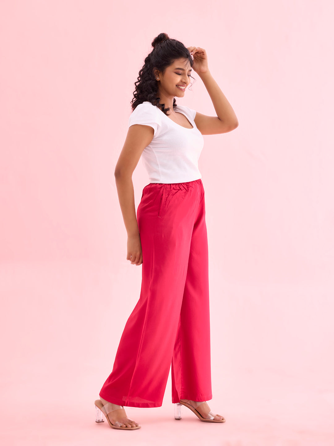 Women Solid Fuchsia Woven Viscose Mid Rise Basic Palazzos