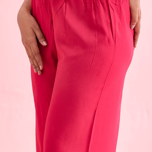 Women Solid Fuchsia Woven Viscose Mid Rise Basic Palazzos