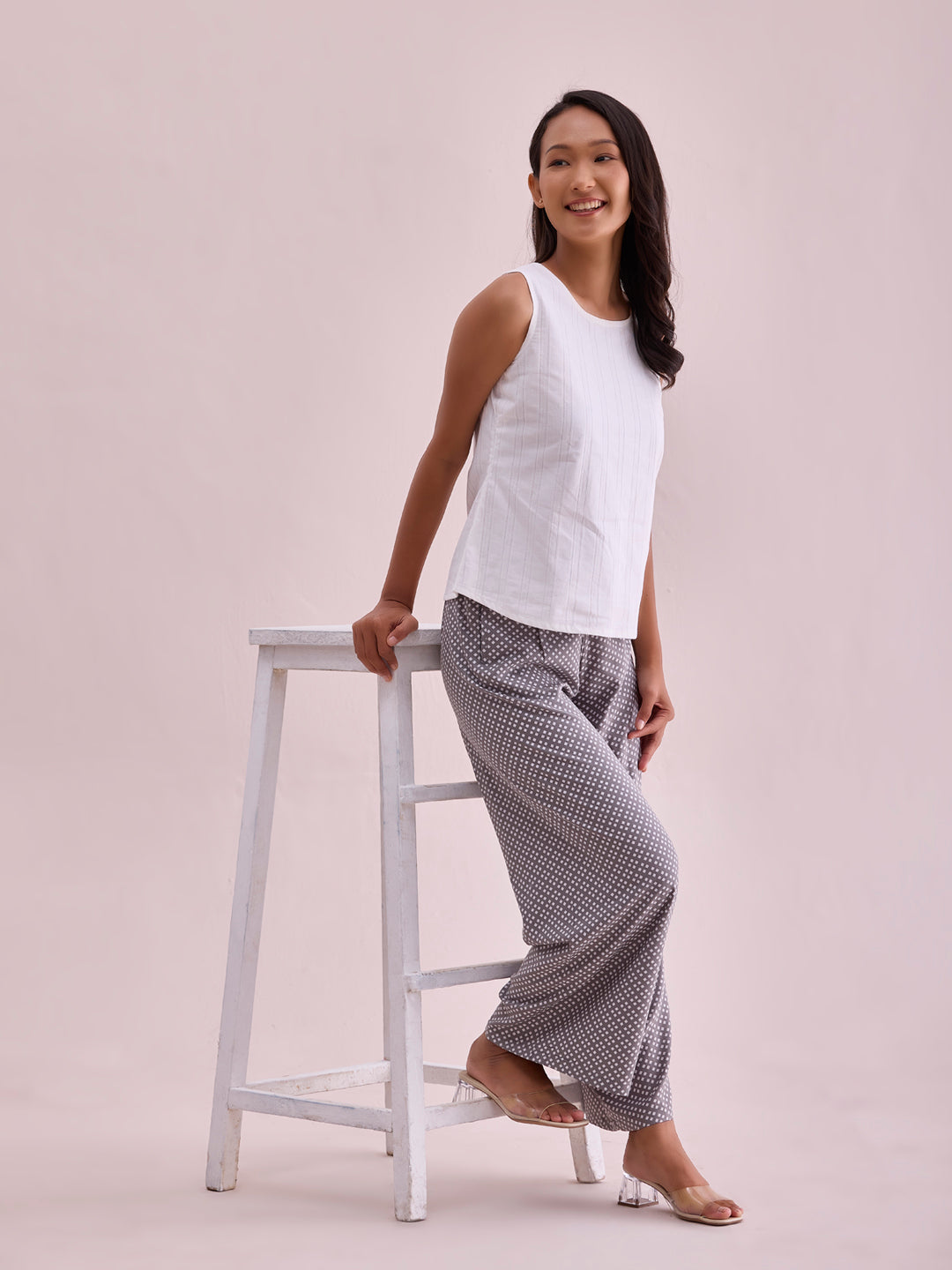 Women Grey Viscose Mid Rise Printed Palazzo