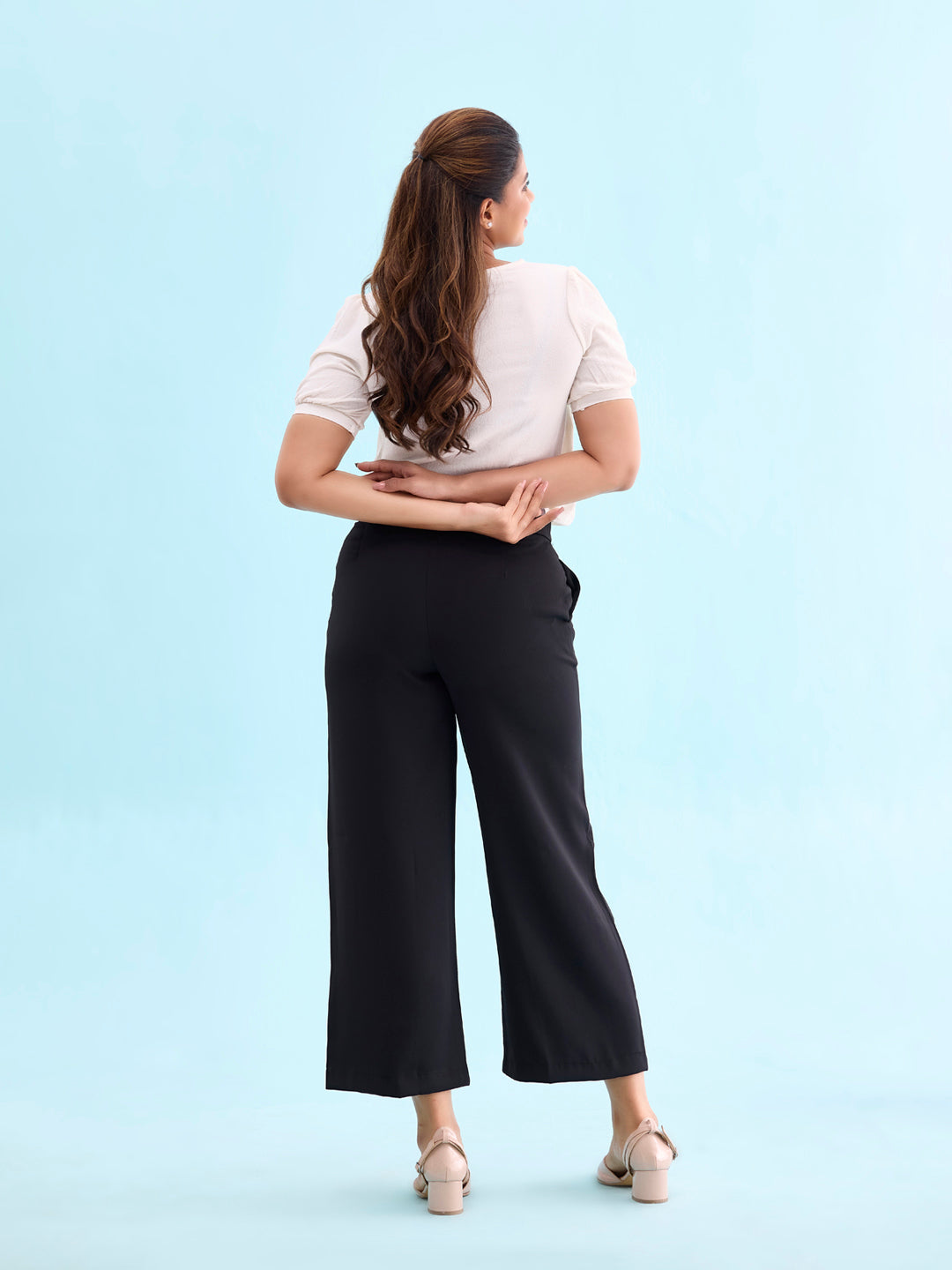 Women Solid Black High Rise Crepe Wide Pant