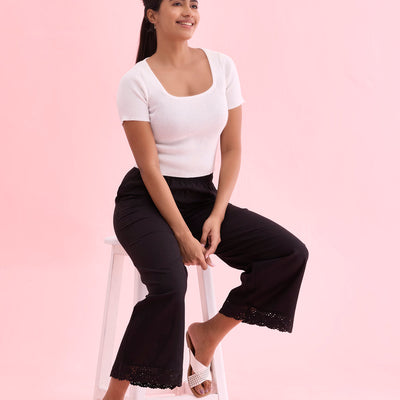 Women Solid Black Mid Rise Linen Wide Pant