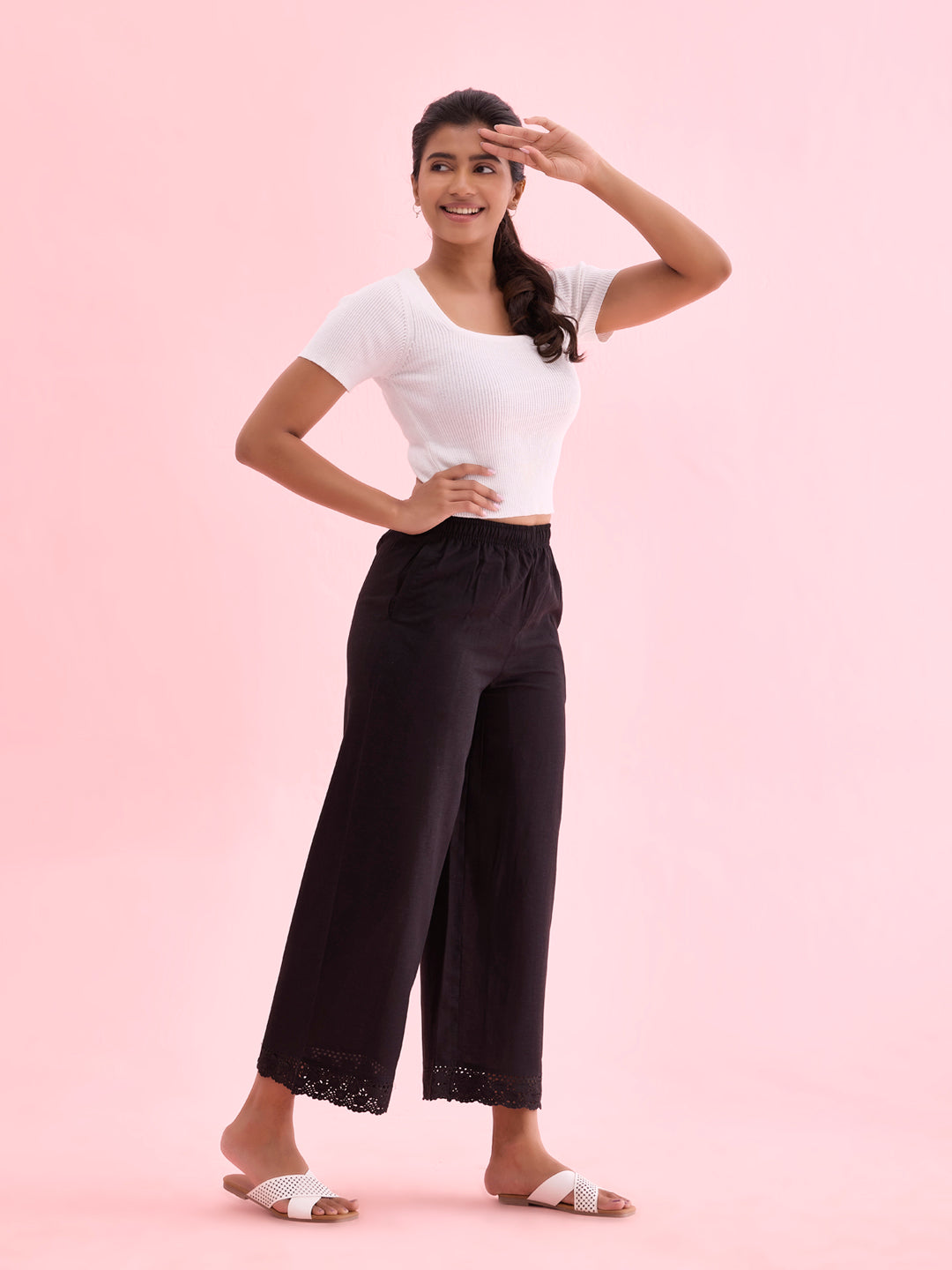 Women Solid Black Mid Rise Linen Wide Pant