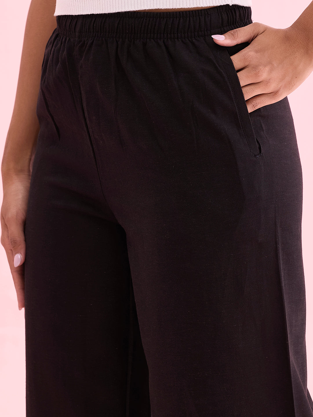 Women Solid Black Mid Rise Linen Wide Pant