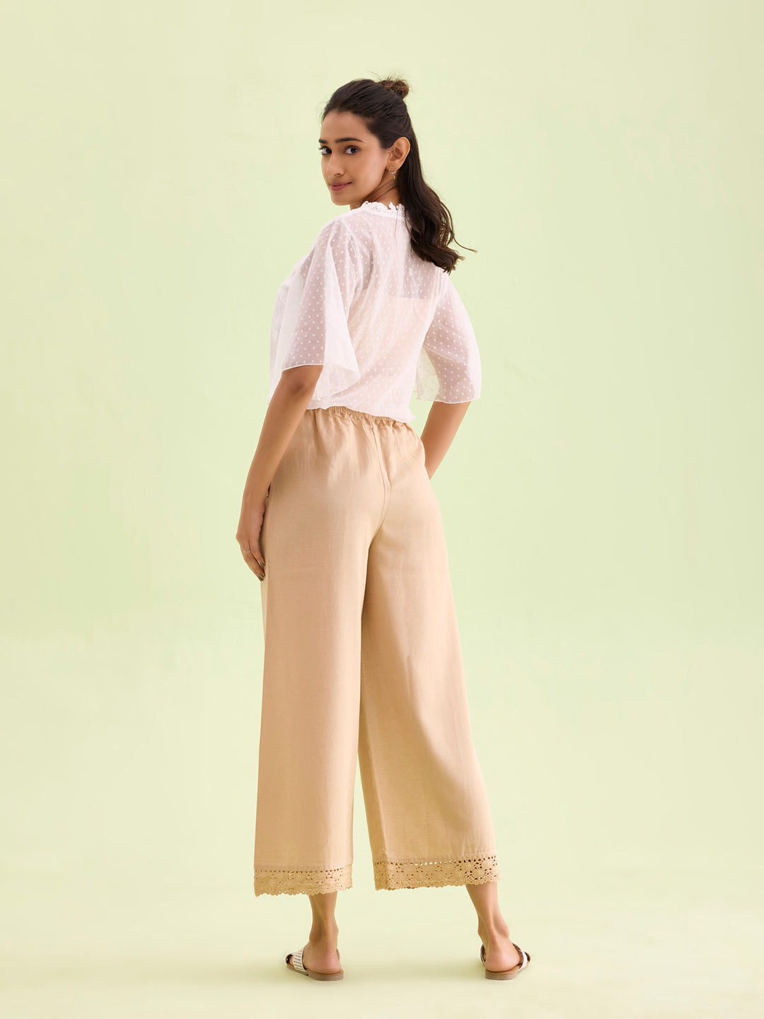 Women Solid Wheat Mid Rise Linen Wide Pant