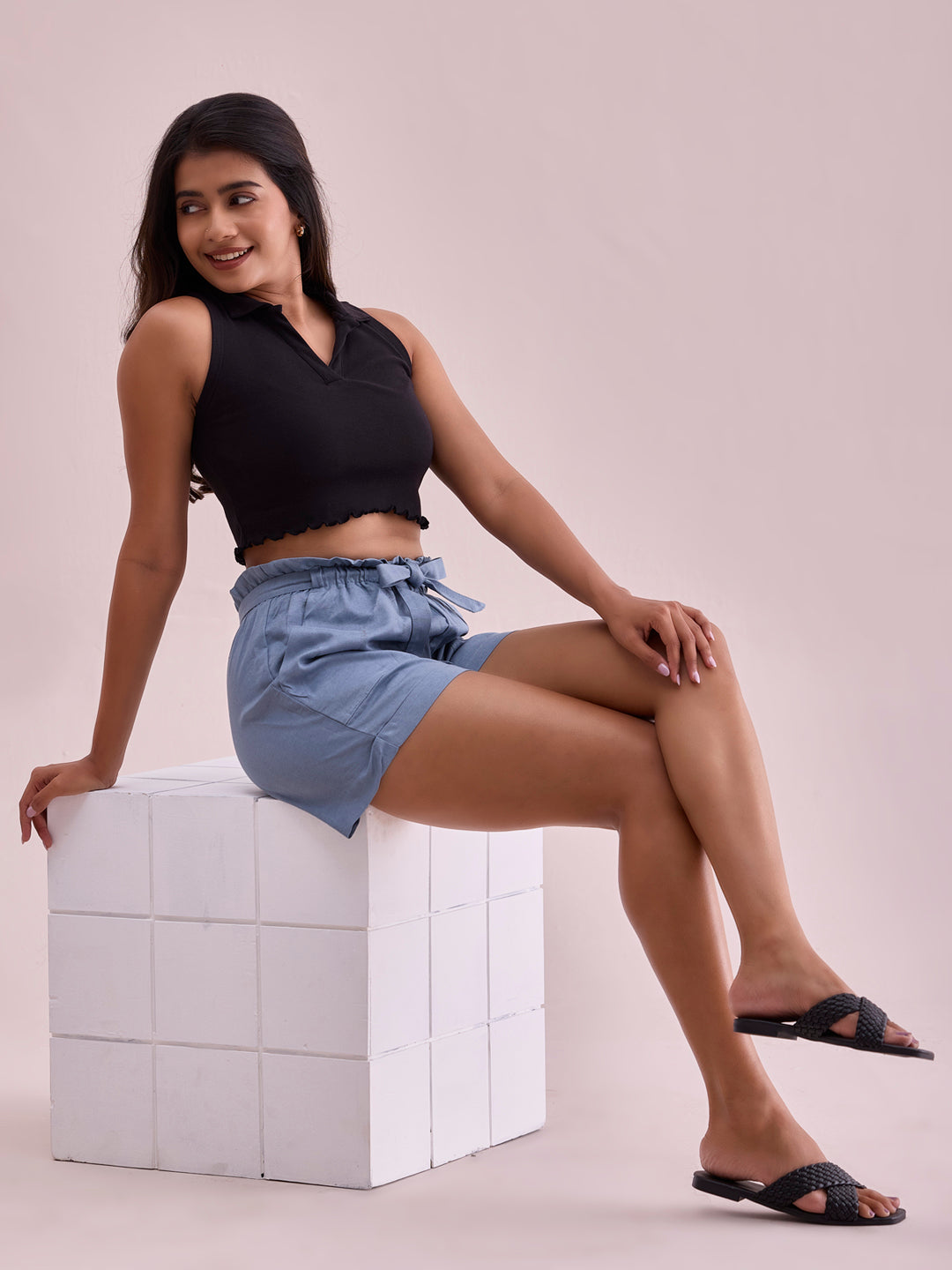 Women Solid Dusty Blue High Rise Linen Shorts