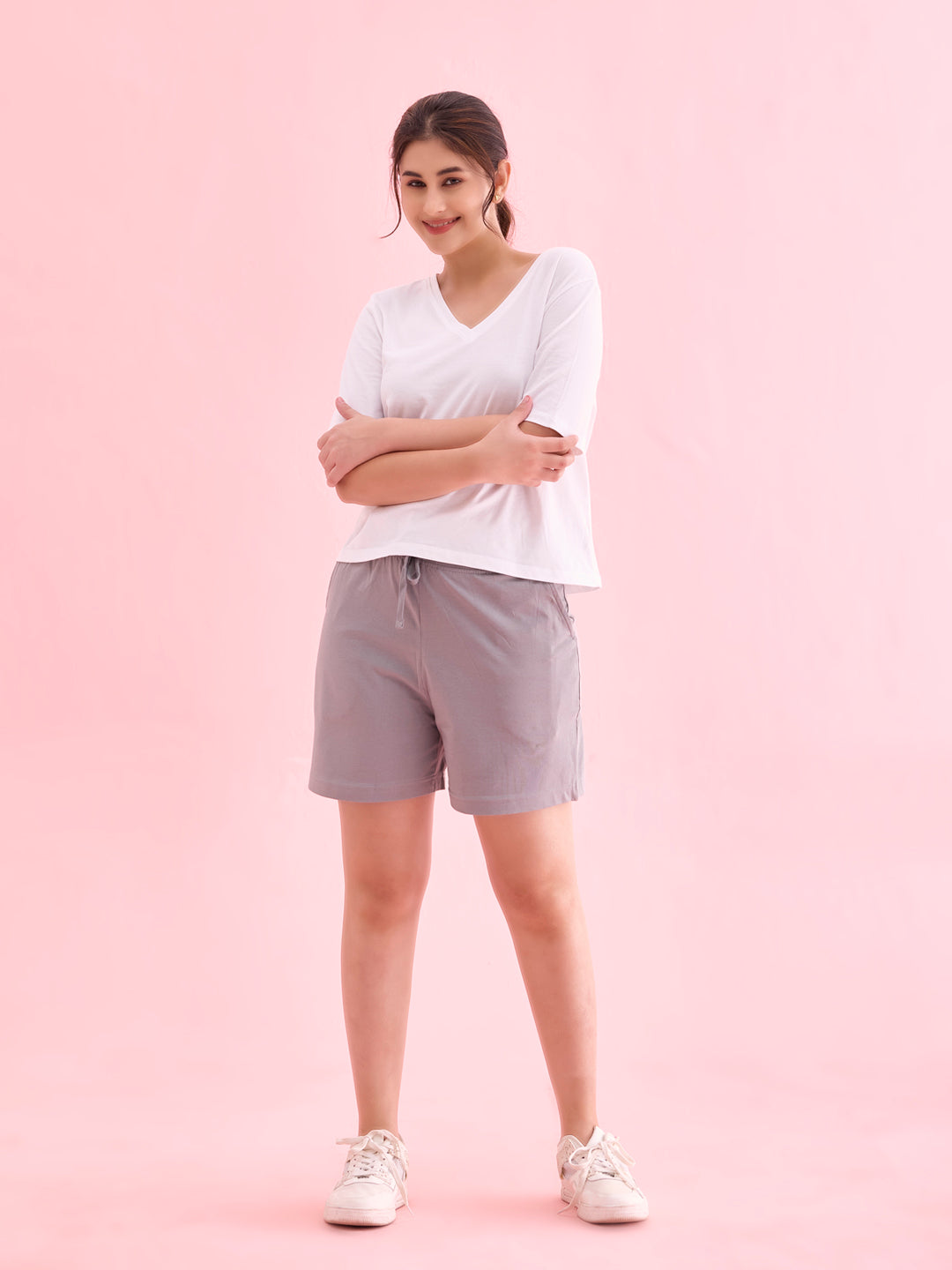 Women Solid Ebony Grey Mid Rise Casual Shorts