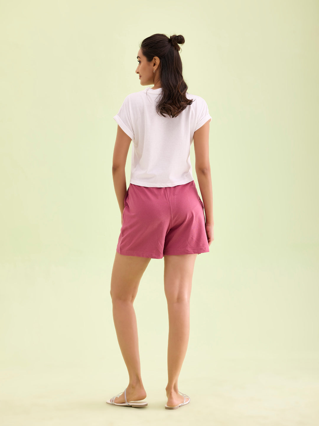 Women Solid Light Wine Mid Rise Casual Shorts