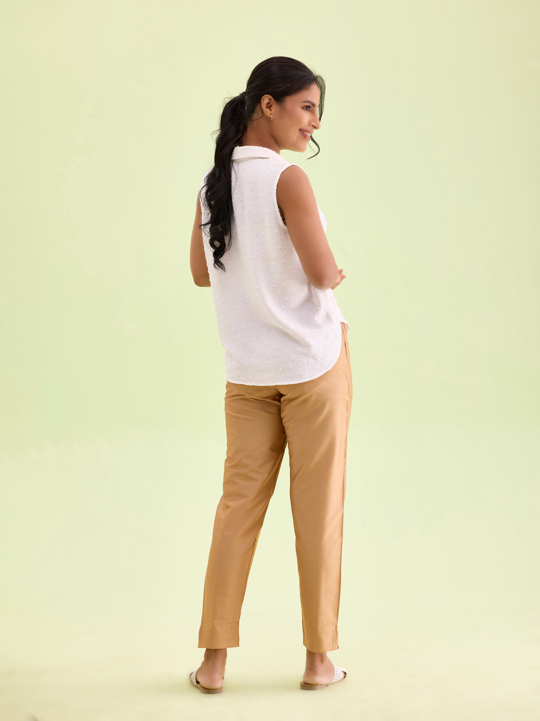 Women Antique Gold Solid Mid Rise Metallic Pants