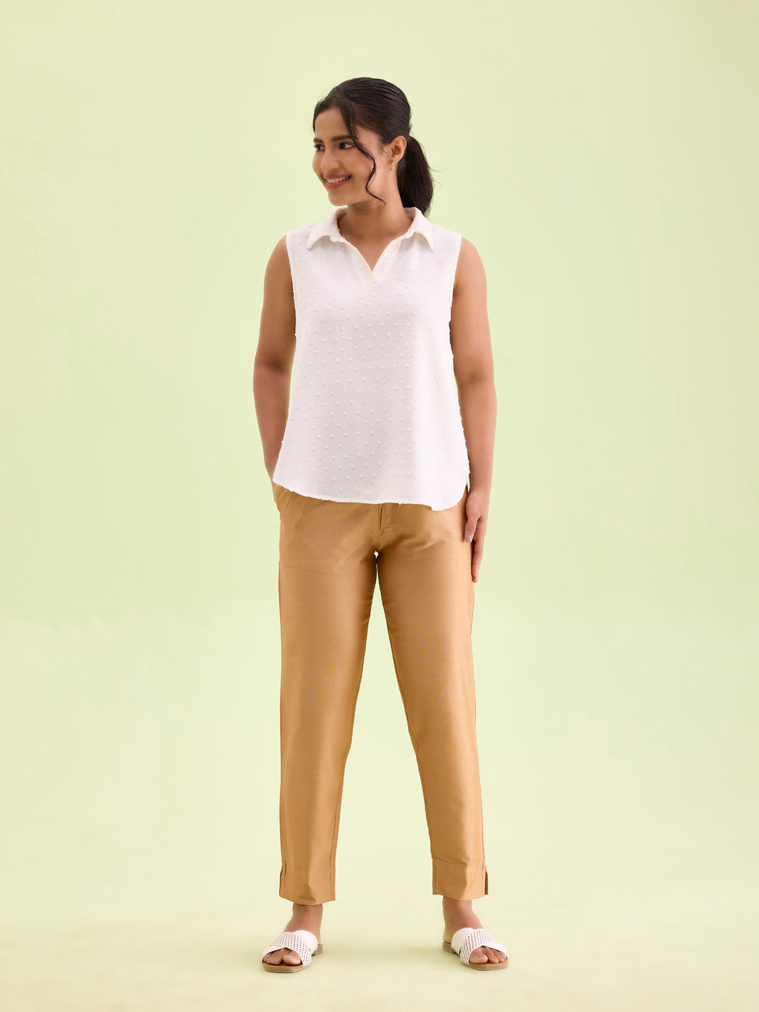 Women Antique Gold Solid Mid Rise Metallic Pants
