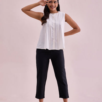 Women Solid Black Mid Rise Cropped Metallic Pants