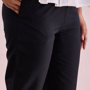 Women Solid Black Mid Rise Cropped Metallic Pants