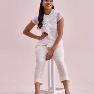Women Solid Cream Mid Rise Cropped Metallic Pants