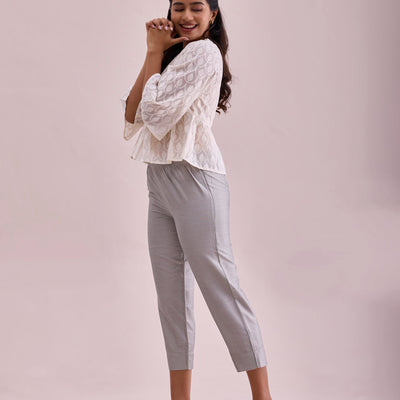 Women Solid Silver Mid Rise Cropped Metallic Pants