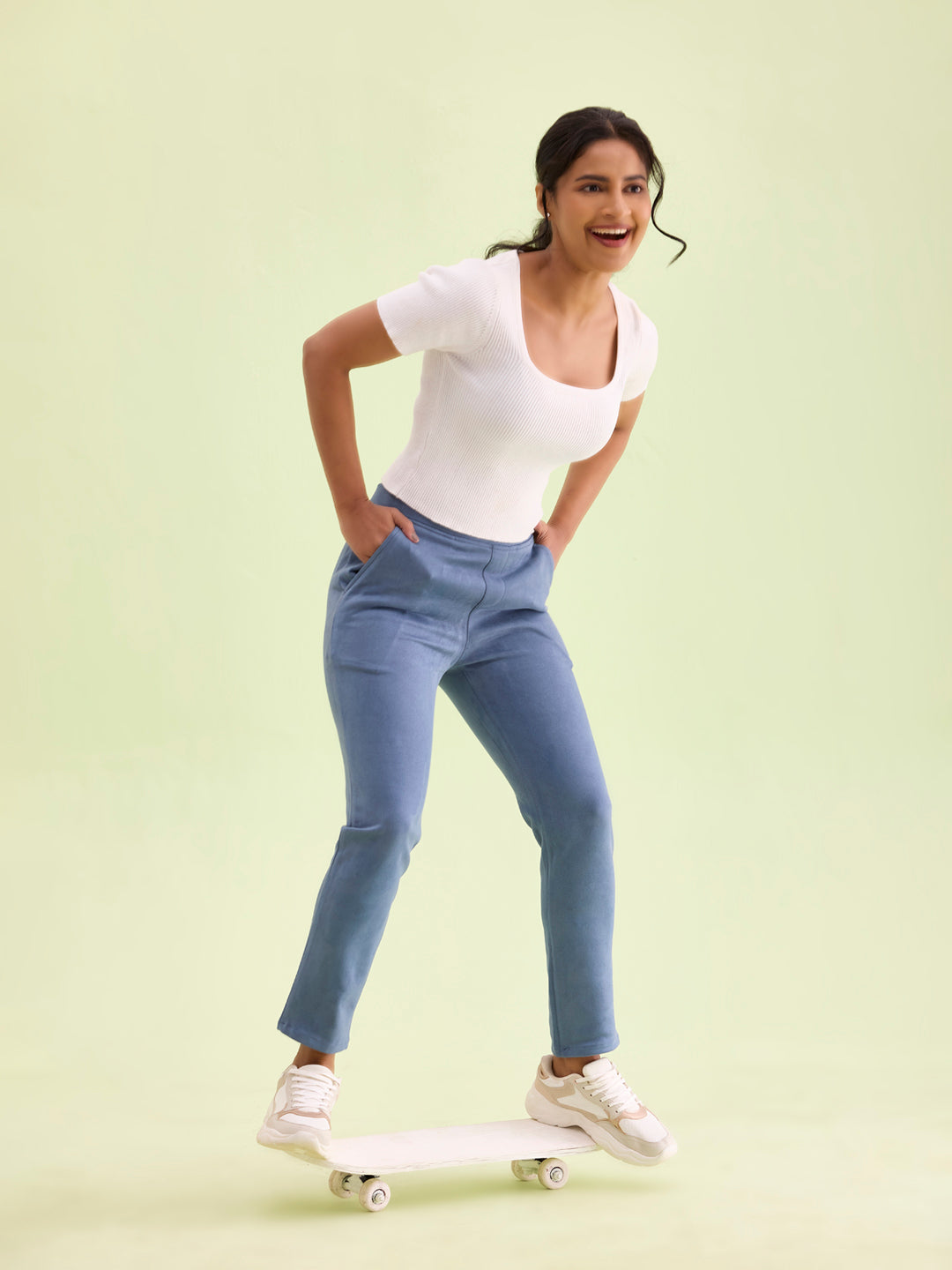 Women Solid Dark Jean Blue Mid Rise Suede Treggings